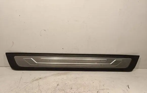 KIA Sorento Front sill trim cover 858812P100