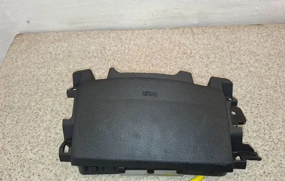 Hyundai i40 Knee airbag 569703Z200RY 3Z56991020RY VP7KA1F214C0125
