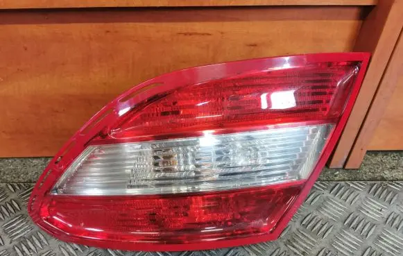 Mercedes-Benz C W204 Rear/tail lights 2048200264
