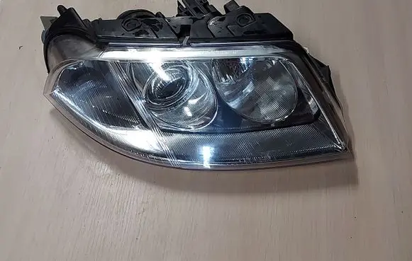 Volkswagen PASSAT B5.5 Headlight/headlamp