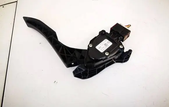 Opel Astra J Accelerator throttle pedal 13252702 6pv009765-07