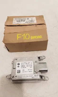 BMW 5 F10 F11 Blind spot module 6885041 12037310 0000042D