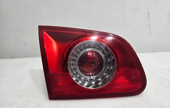 Volkswagen PASSAT B6 Tailgate rear/tail lights 27440102