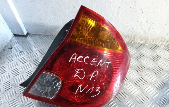 Hyundai Accent Rear/tail lights