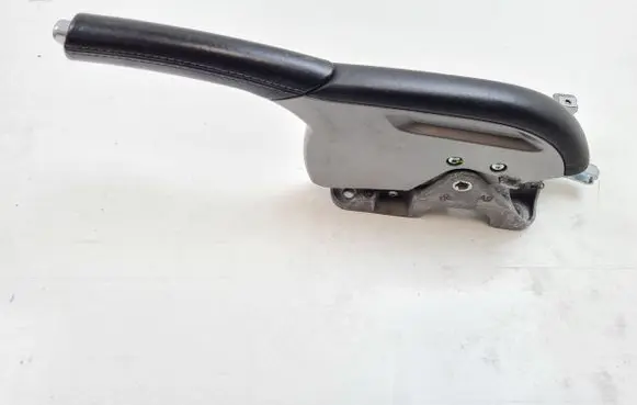 Handbrake/parking brake lever assembly