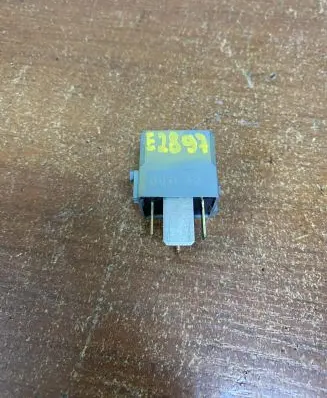 Mercedes-Benz E A207 Other relay 4RA00779310 A0025428719