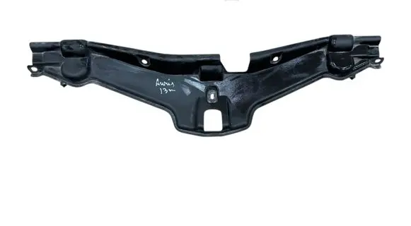 Toyota Auris E180 Radiator trim 165940N010