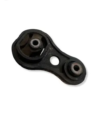 Mazda 2 Engine mount bracket D65139040A