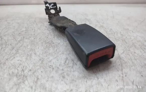 BMW X5 E70 Rear seatbelt buckle