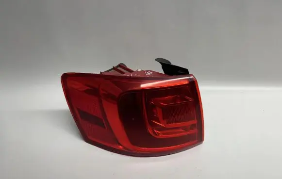 Volkswagen Jetta VI Rear/tail lights 5C6945095B