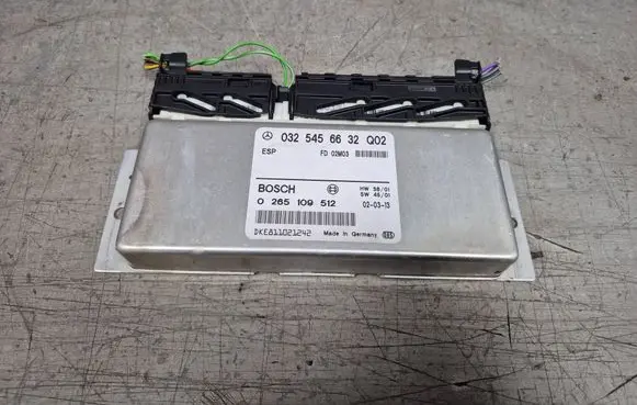 Mercedes-Benz E W211 ESP (stability system) control unit 0325456632