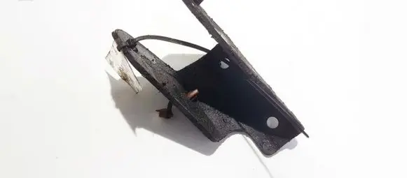 Nissan Almera Tino Engine mounting bracket