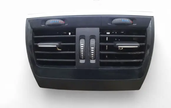 BMW X5 F15 Rear air vent grill 9252013