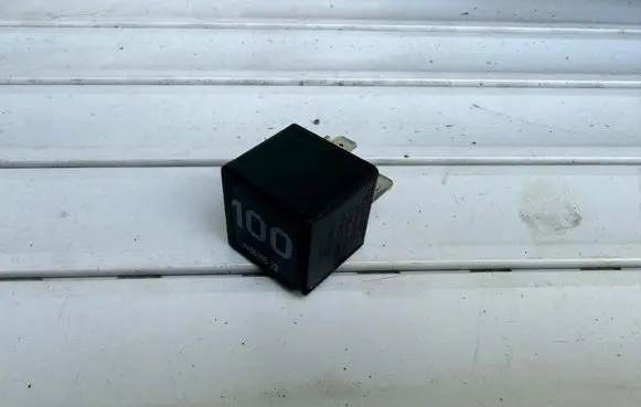 Audi A4 S4 B7 8E 8H Other relay 7M0951253A