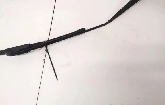 Volkswagen Polo Front wiper blade arm 6q1955410