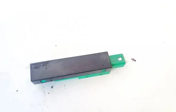 Subaru Legacy Antenna control unit d2339 d23-39