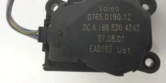 Mercedes-Benz A W168 A/C air flow flap actuator/motor A1688204242