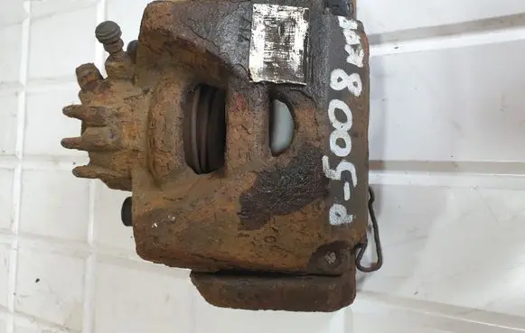 Peugeot 5008 Front brake caliper
