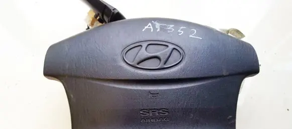 Hyundai XG Steering wheel airbag