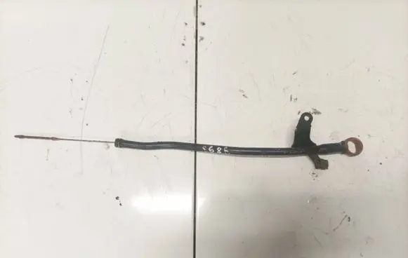 Oil level dip stick