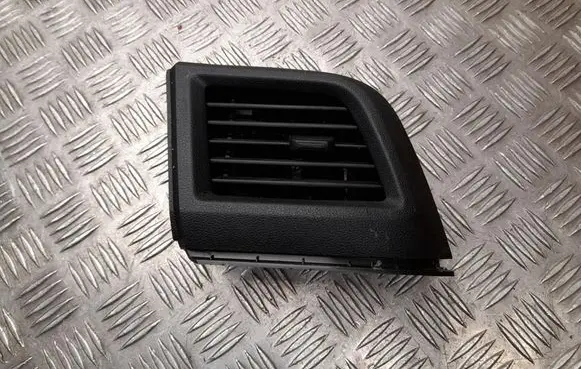 Renault Master IV Dashboard side air vent grill/cover trim 687601889R