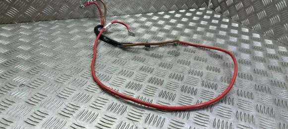 Positive cable (battery)