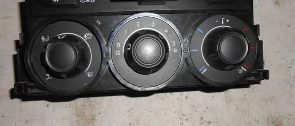 Citroen C3 Climate control unit Z8513001
