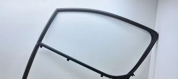 Citroen Jumpy Front door glass trim molding 9808721380