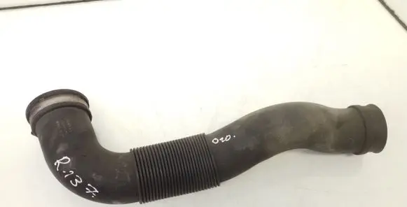 Opel Zafira B Air intake hose/pipe 55559548 551020308