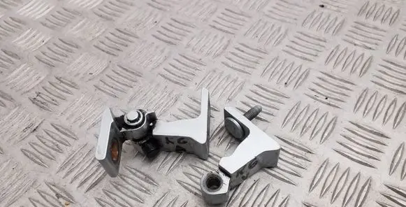 Rear door hinge set
