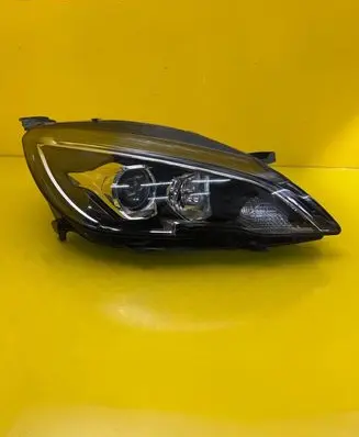 Peugeot 308 Headlight/headlamp 9816990580