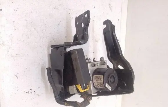 Renault Twingo III ABS Pump 9665343980