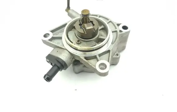 KIA Ceed Vacuum pump 2881004075