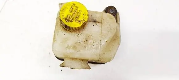 Mazda 323 Power steering fluid tank/reservoir 
