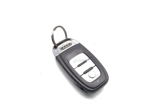 Audi A5 8T 8F Ignition key/card 