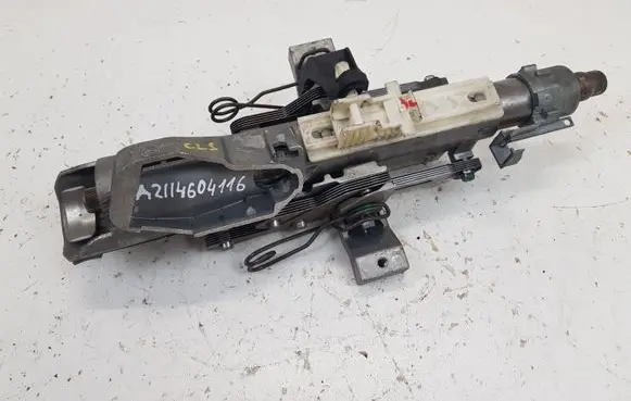 Mercedes-Benz CLS C219 Steering wheel axle A2114604116 211462143