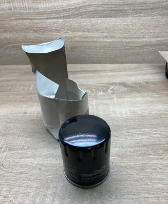 Hyundai Lantra II Oil filter cover E149130