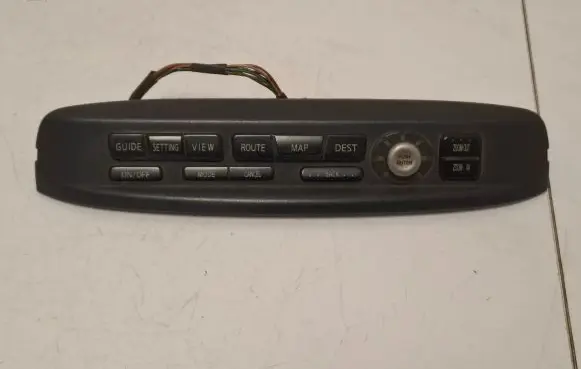 Nissan Almera Tino Head unit multimedia control 283954U100 SSW3900EU