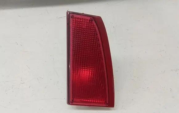 Nissan Primera Tailgate rear/tail lights 26545AU800