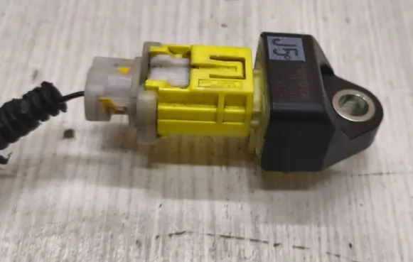 Toyota C-HR I Airbag deployment crash/impact sensor 89173F4010