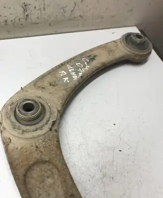 Citroen C4 I Front lower control arm/wishbone 396D