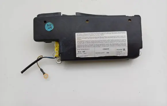 Volkswagen Golf IV Seat airbag 1J3880239