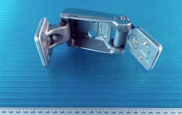 Volkswagen Crafter Loading door lower hinge A9067400737