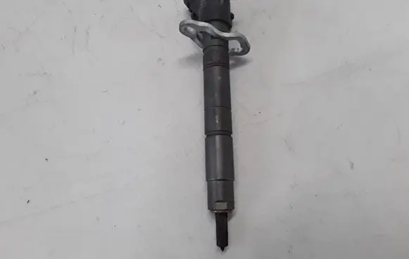 Volvo C70 Fuel injector