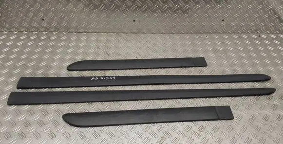 Front door trim (molding)