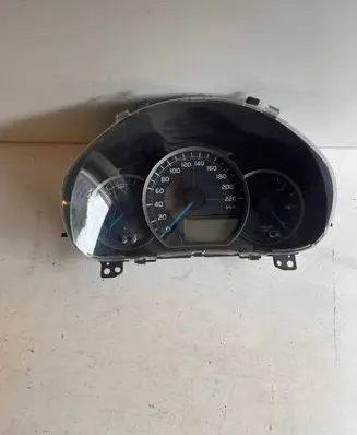 Toyota Yaris Speedometer (instrument cluster) 838000DT70