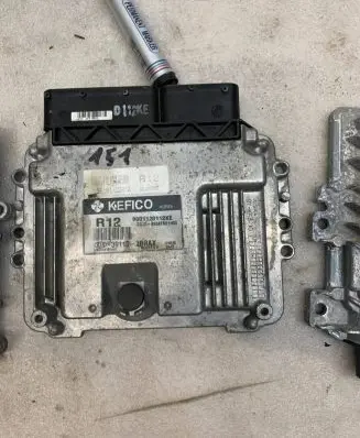 KIA Ceed Engine control unit/module 391102brax
