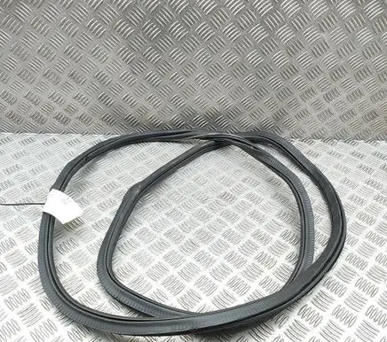 BMW XM Rubber seal rear door 9451250