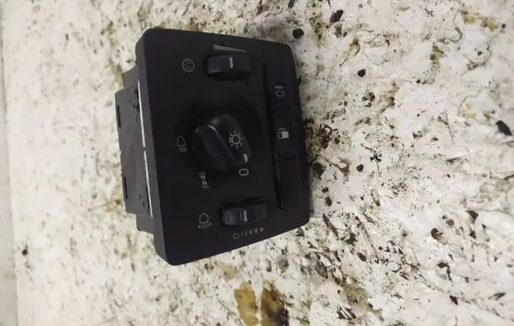 Volvo S40 Light switch 30739298