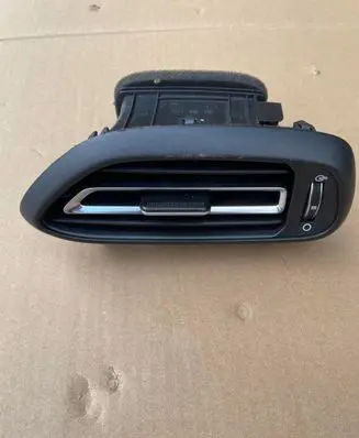 Hyundai i30 Dashboard side air vent grill/cover trim